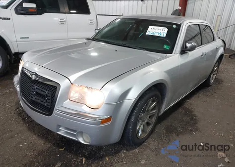 2005 Chrysler 300C из США, поврежденный, VIN 2C3JA63H75H577220